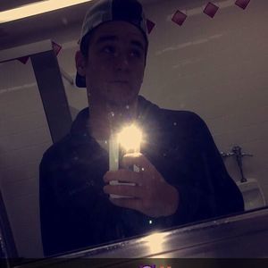 Meet your Posher, Ethan