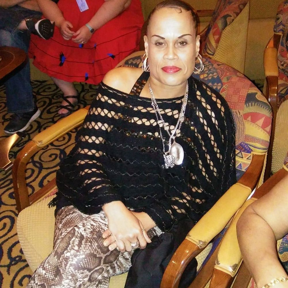 Meet your Posher, Liti