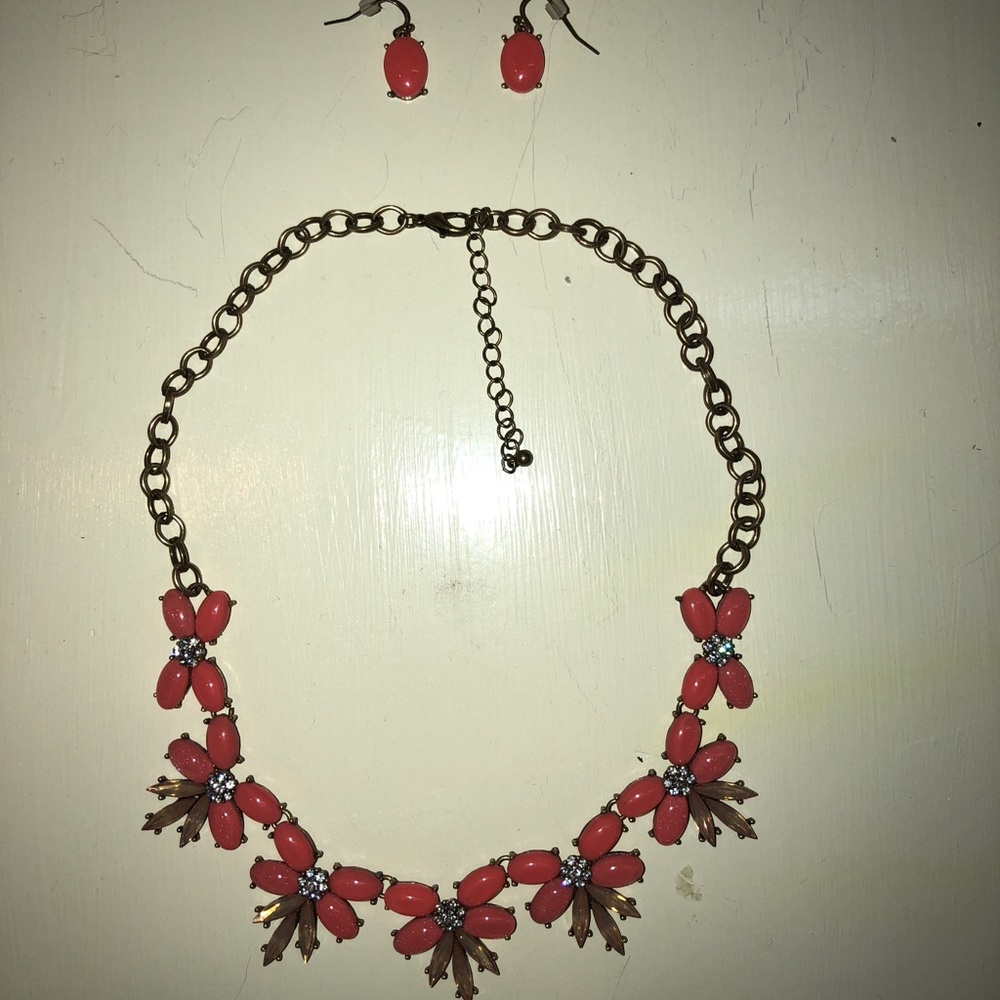 Pink flower statement necklace & earrings