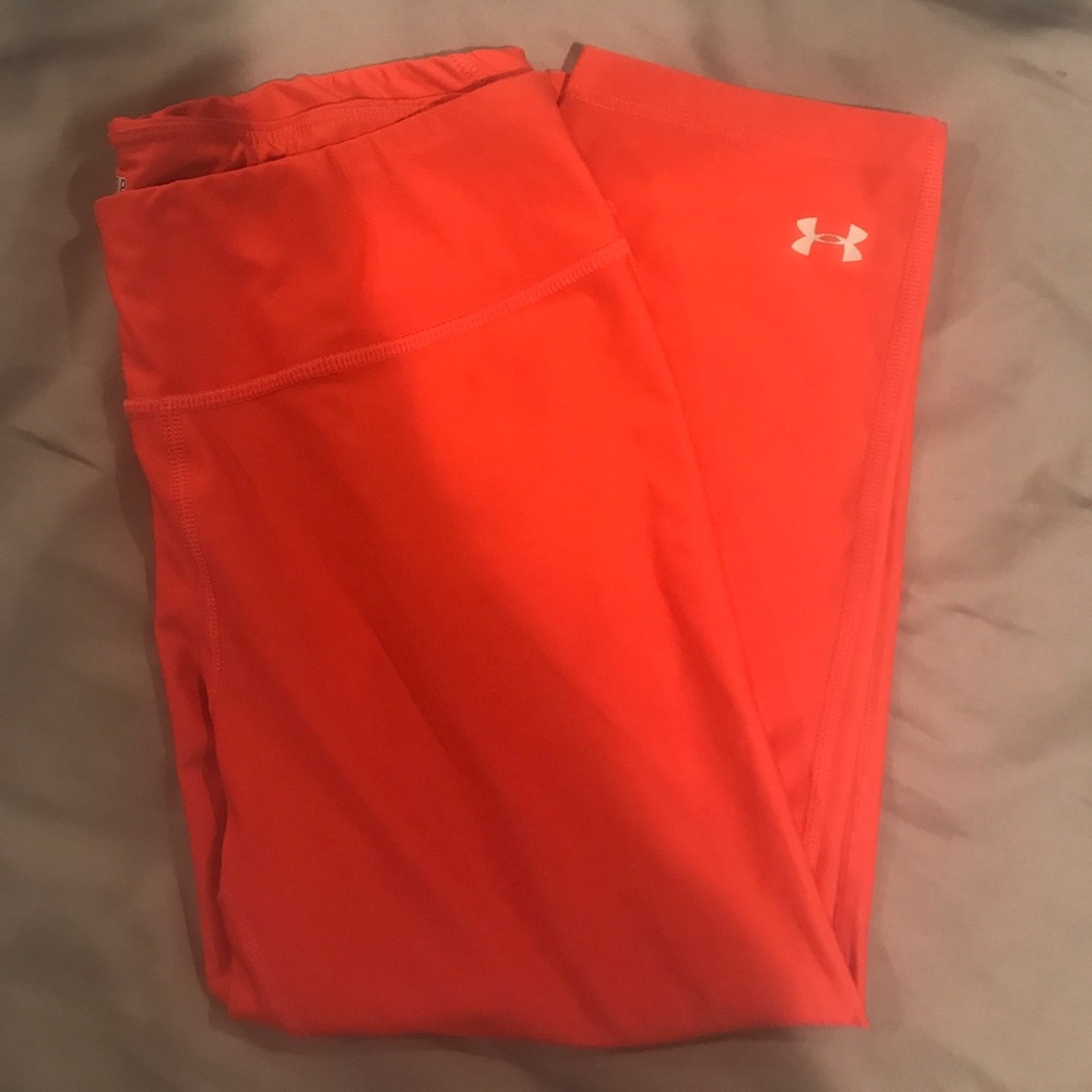 Under Armour cropped leggings