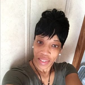 Meet your Posher, Telisha