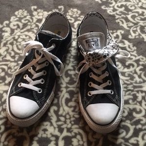 Super cute converse shoes