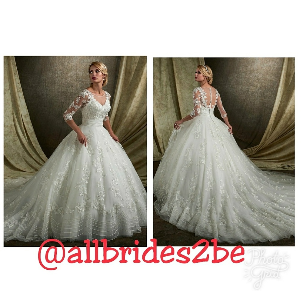 Long Sleeve Bridal Gown in Ivory New With Tags