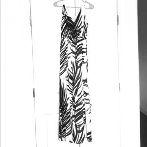 DISCOUNTED SHIPPING FOR 1 hour!