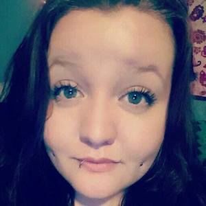 Meet your Posher, Nikole