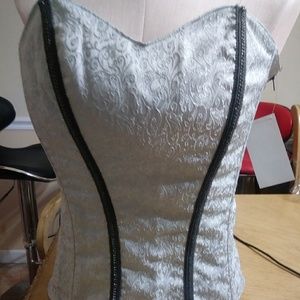 New Tesa by Escante light gray corset size 38