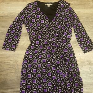 3/4 Wrap dress size 6 purple and black