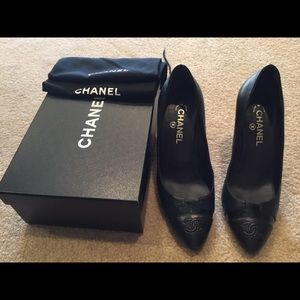 Chanel heels size 41 with box and dust covers