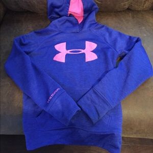 Under Armour Girls pullover hoodie