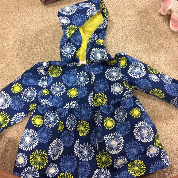 Rain coat - Picture 1 of 1