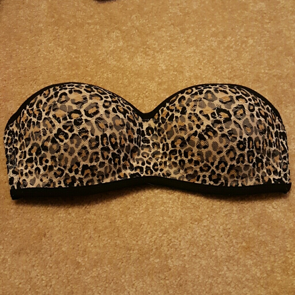 Small victoria secret pink strapless bra