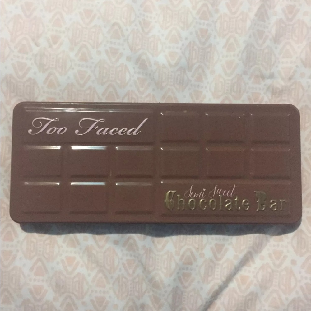 Too Faced Semi-Sweet Chocolate Bar Palette!
