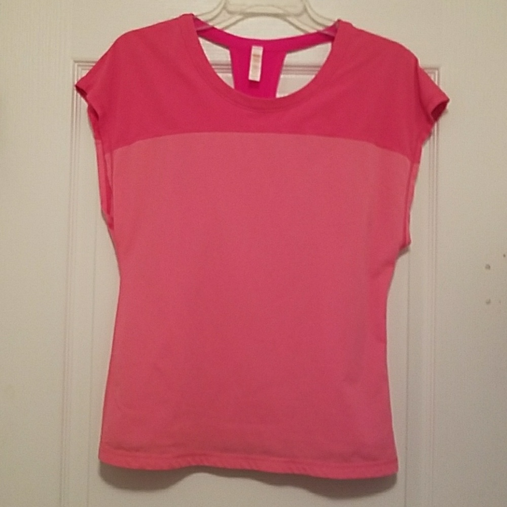 Lucy workout top