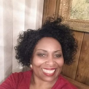 Meet your Posher, Deborah