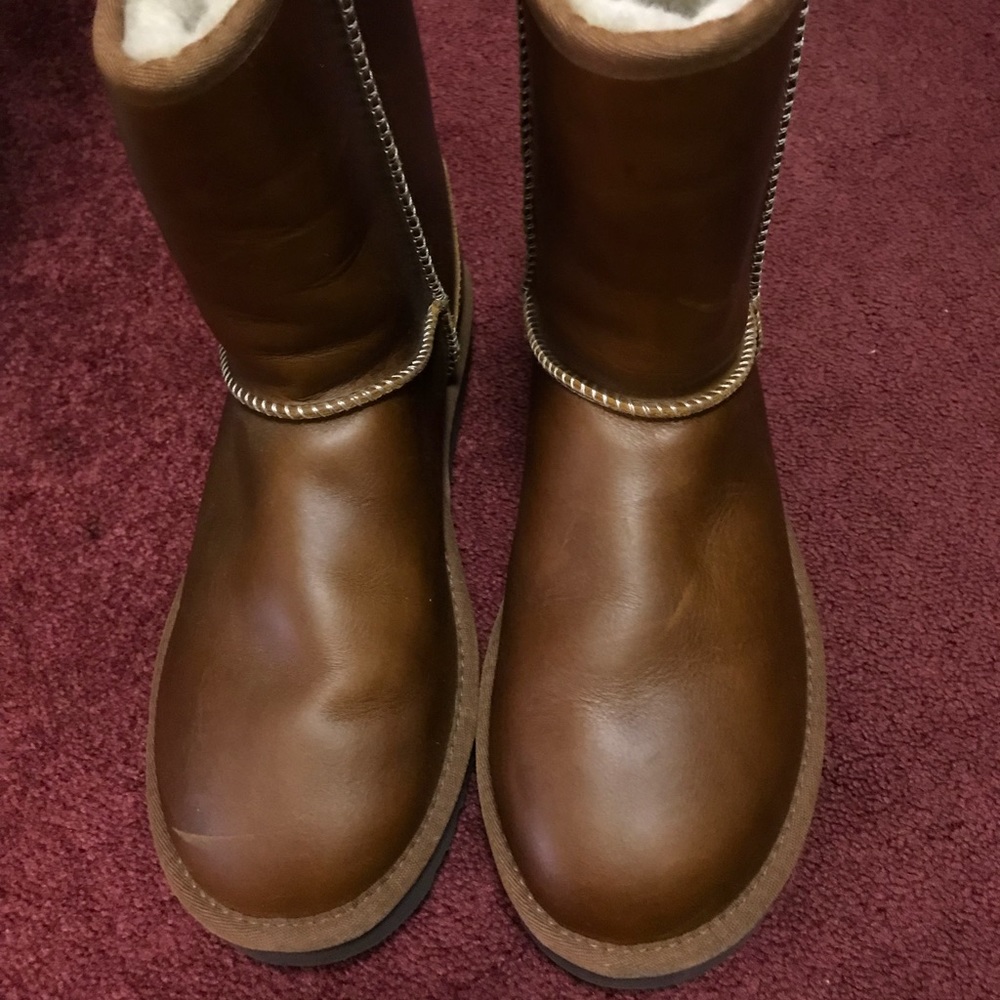❗️SOLD❗️Chestnut Leather UGG Boots Sz 7