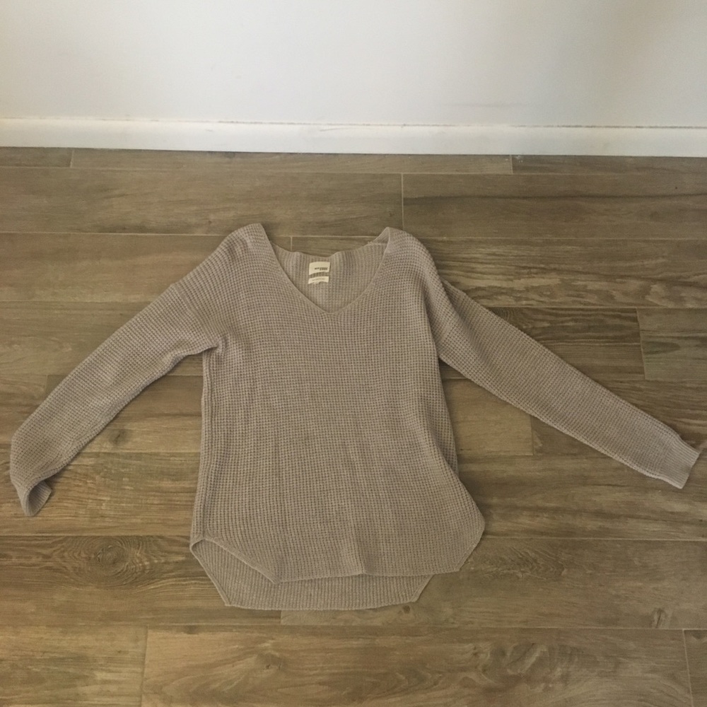 Grey sweater