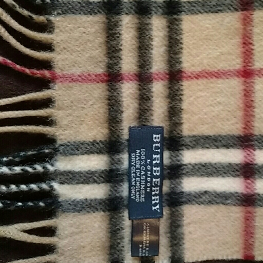 Burberry scarf - Picture 2 of 2