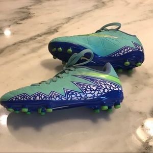 Nike Girls Cleats Size 1Y