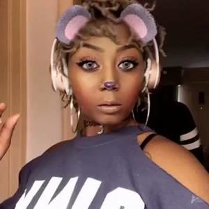 Meet your Posher, Brandi