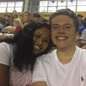 Meet your Posher, Logan