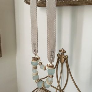 Twine and Twig Classic Mist Necklace | Tones