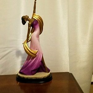 Meet your Posher, Tonya