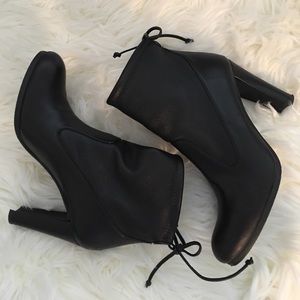 Stuart Weitzman black leather Miggen Ankle Boot