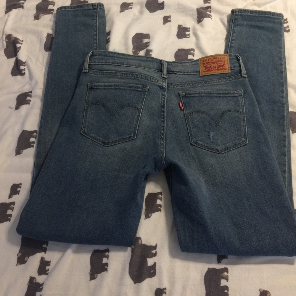 Levi's destroyed skinny jeans