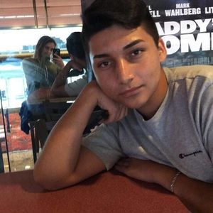 Meet your Posher, Derrick