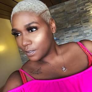 Meet your Posher, Franchesca