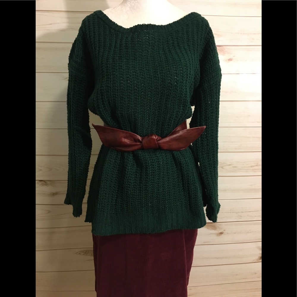 Green pullover sweater