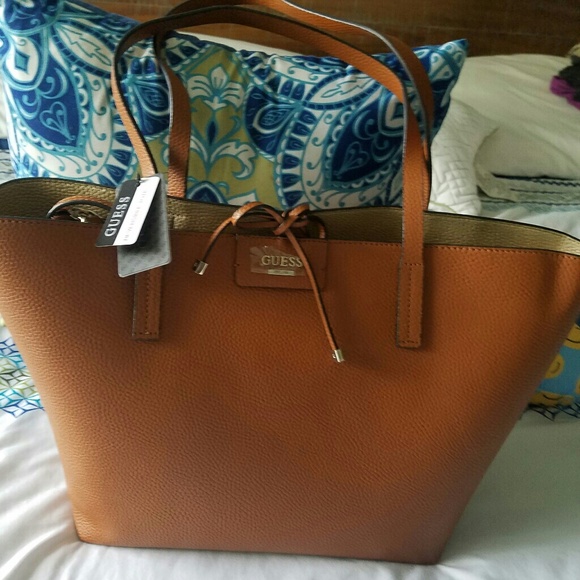 GUESS BOBBI IN OUT TOTE - Picture 5 of 8