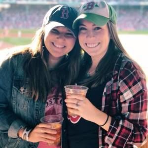 Meet your Posher, Caitlin