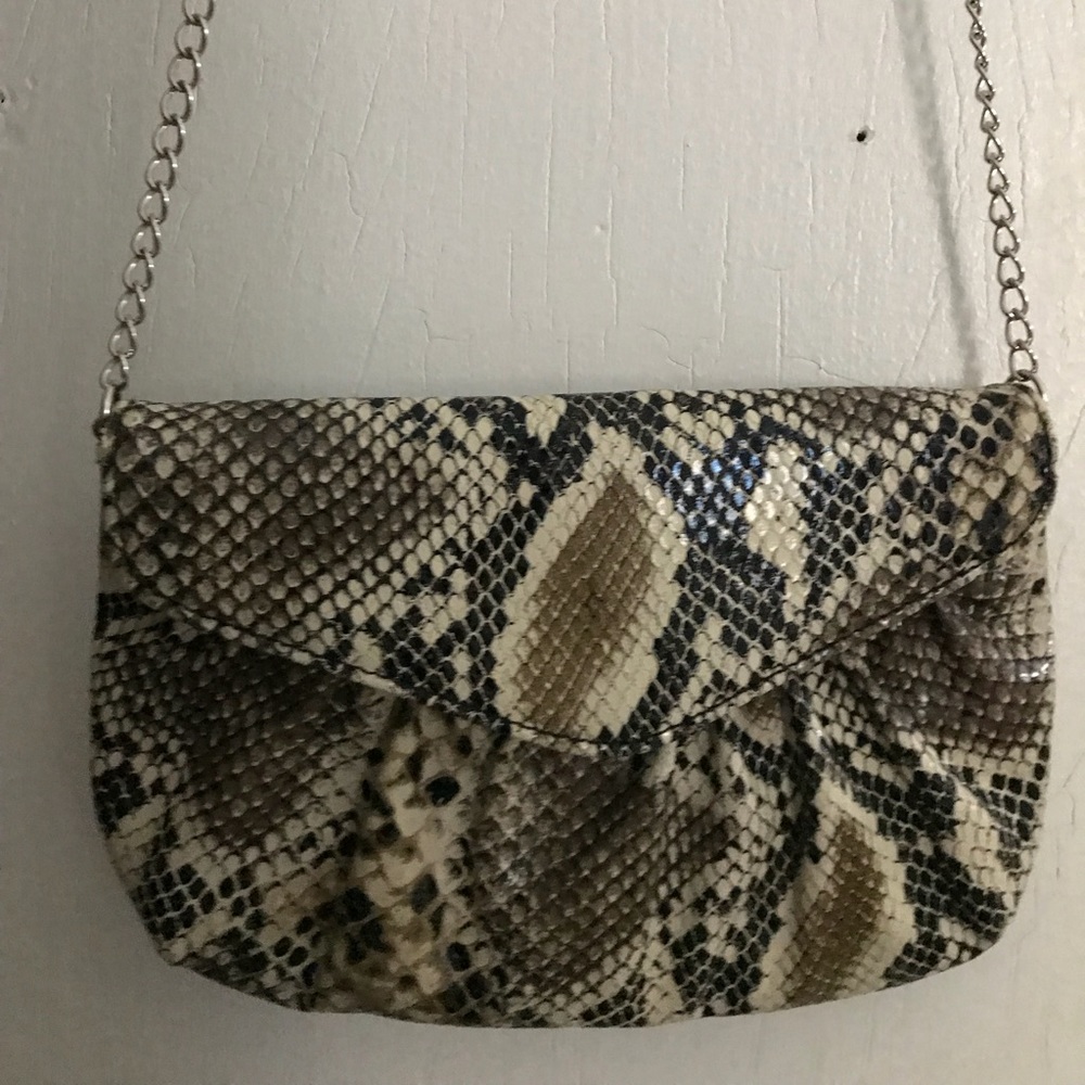 Crossbody bag