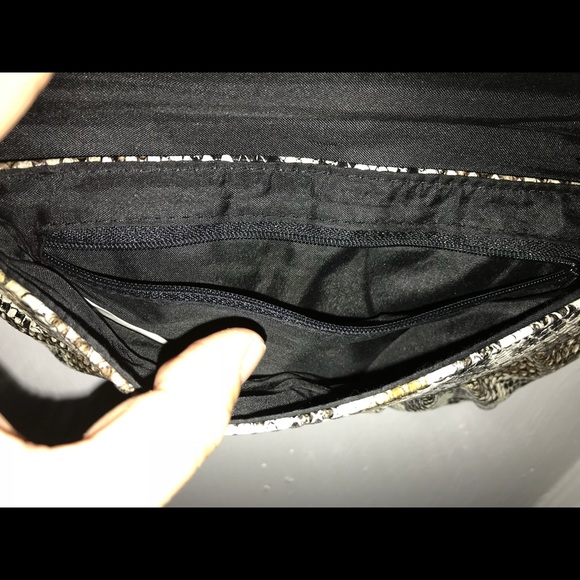 Crossbody bag - Picture 4 of 4