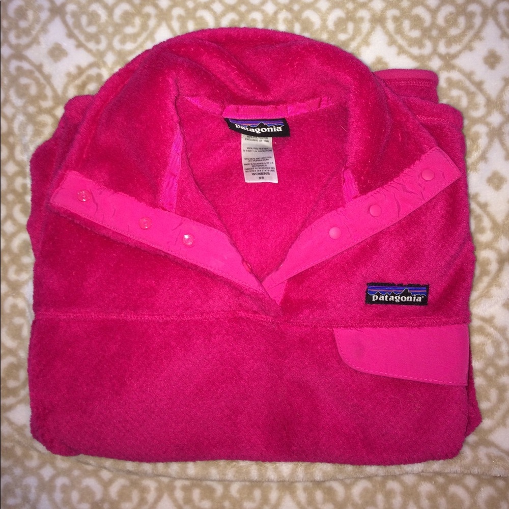 Patagonia re- tool fushia pink pullover!