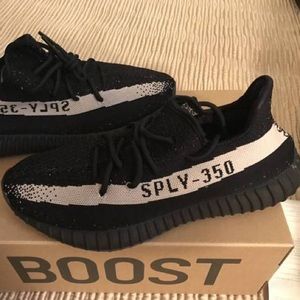 Yeezy boost 350 v2 Oreos