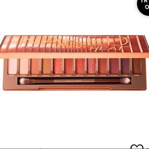 Brand new urban decay heat palette