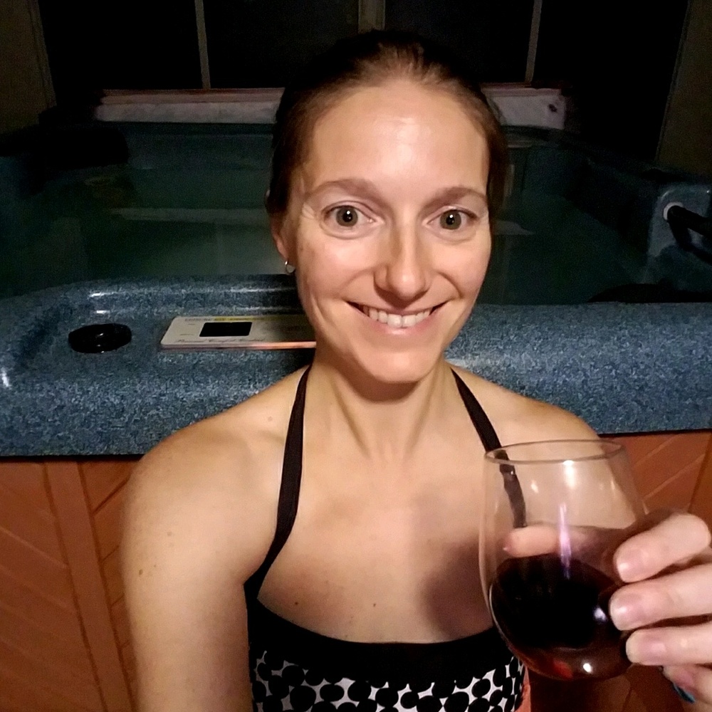 Meet your Posher, Lara