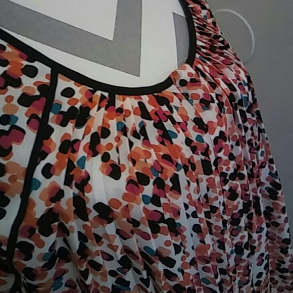 Worthington fall colored soft sleeveless top - Picture 3 of 4