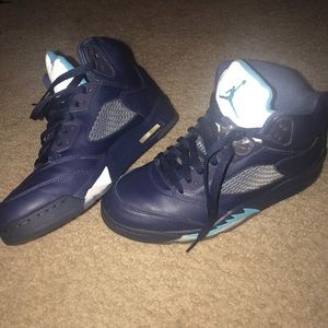 Jordan Retro 5 (hornest)