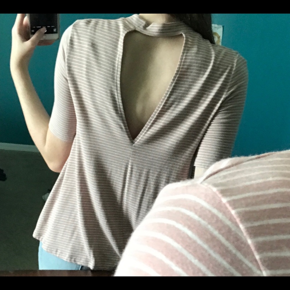 AEO pink &white Striped Top