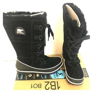 NEW! Black Sorel Snowboots