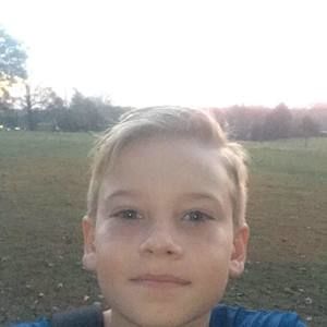 Meet your Posher, Dylan