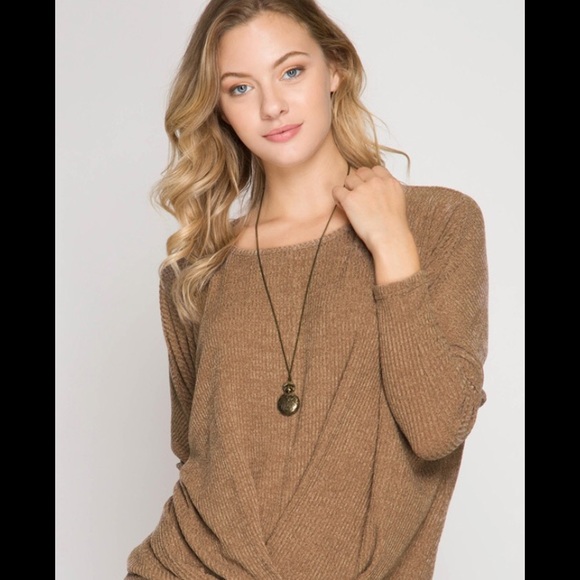 Top - Picture 2 of 3