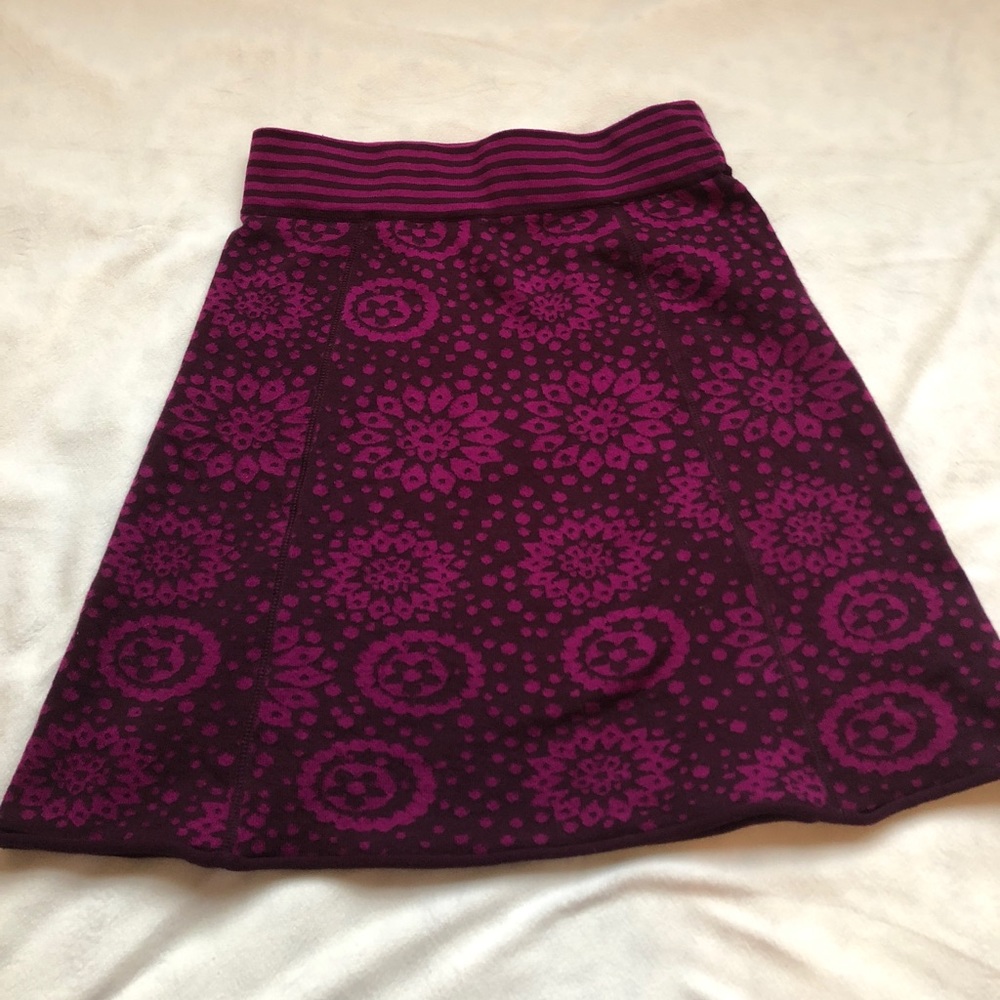 Dakini sweater skirt size S