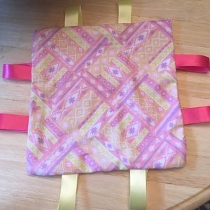 Taggie Blanket