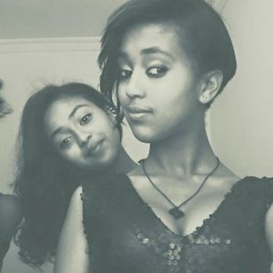 Meet your Posher, Afomia