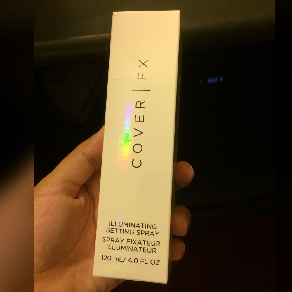 Cover FX Illuminating setting spray