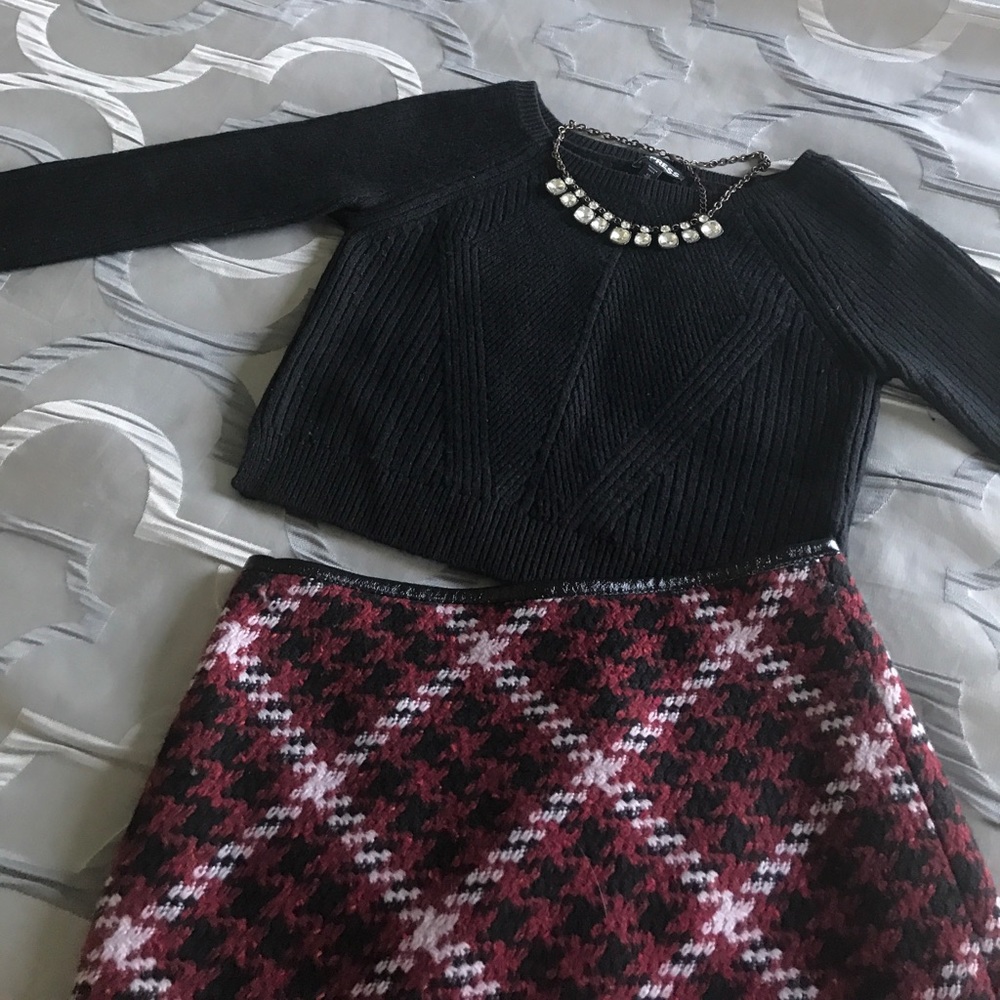 Cropped long sleeve sweater